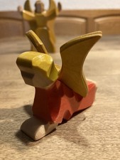 Handgeschnitzter Engel aus