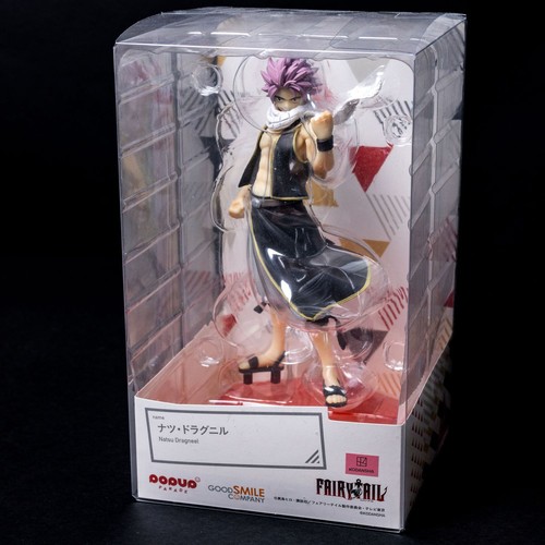 Popup parade vinyl statue - vinyl,