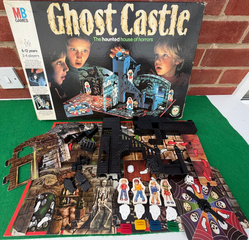 Vintage geisterschloss - vintage,