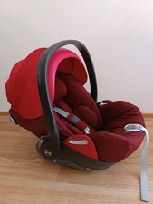 *Praktische Babyschale