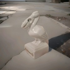 Pelikan Porzellanfigur –