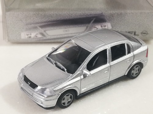 Wiking opel astra - 1:87,