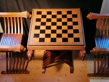 Schachtisch Löwenköpfen