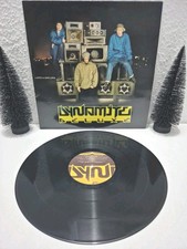 Dynamite Deluxe - Ladies &