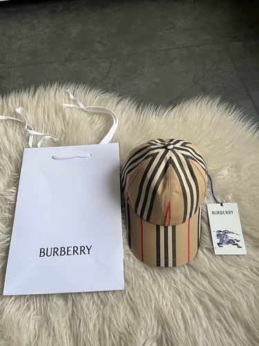 Burberry cap - burberry,