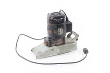 alter Elektro Motor 220V / 380V 180 Watt Getriebemotor Vierkant Aufnahme 24mm