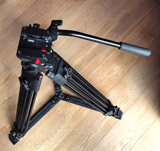 Manfrotto Stativ PRO-BASE (525MVB) + Videoneiger 501HDV + passende Tragetasche