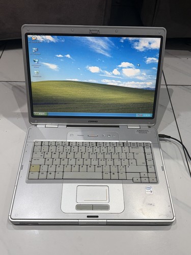 Retro vintage compaq presario - retro,