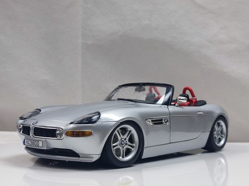 Motormax bmw z8 silber - motormax, 1/18