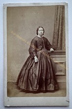 orig. CDV Foto Fotografie Frau Dame Bild alt Mode um 1860 Glasgow Turner
