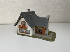 FALLER H0 B-261 Wohnhaus mit Außenkamin Schieferdach, Partylaube offener Kamin