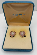 Signed wedgwood pink - signed,