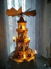 Weihnachtspyramide Erzgebirge 3 stöckig mit Figuren Jhd., 72 cm Wende, Erbstück 