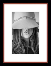 Holz Bilderrahmen "DUO" aus Echtholz mit Echtglas, schwarz matt mit Passepartout