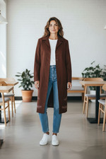 Sehr schöner pflaumenbrauner