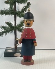 2732/25 Räuchermann Gendarm nach Max Dittmann Erzgebirge