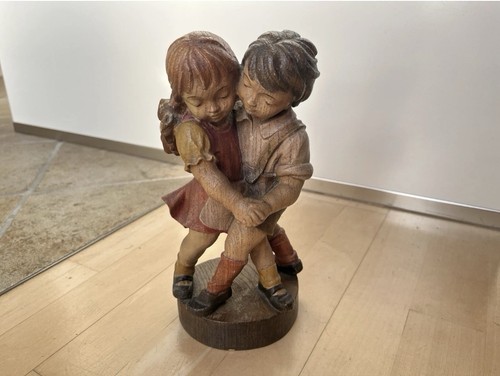 Holzfigur handgeschnitzt