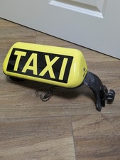 Altes Taxischild Dachzeichen