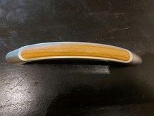 Bügelgriff, Schrankgriff