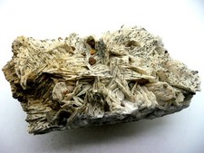 Stufe Chalkopyrit xx auf Baryt