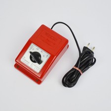 Titan Typ 102 Universal Trafo - Transformator für Auto-Rennbahn - 220 V - 16 VA