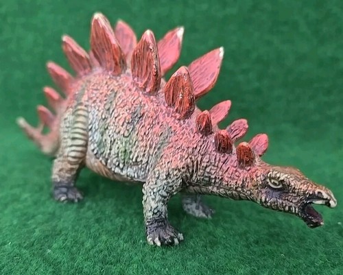Vintage stegosaurus dino - vintage,