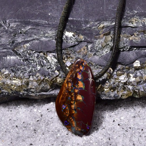 Boulder opal anhänger - boulder,