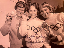 Carol Heiss Autogramm signed