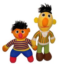 Sesamstraße Ernie & Bert Stofftier Figuren Vintage 80er Hasbro Softies Puppen