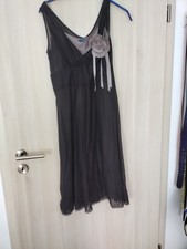 Knielanges Abendkleid von