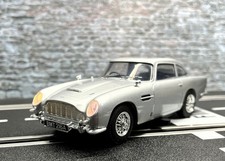 1/32 Aston Martin DB5 James