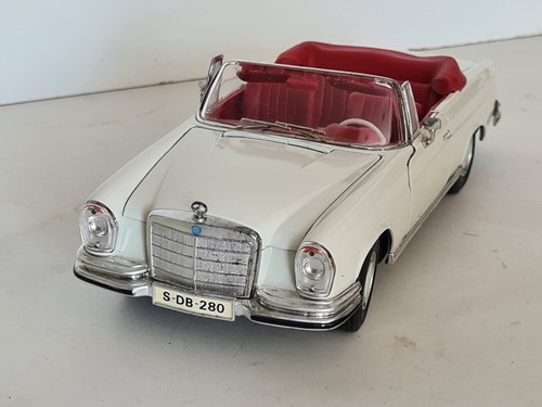Maisto mercedes benz - mercedes-benz,