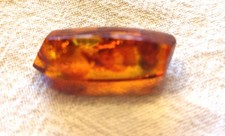 BERNSTEIN-BROSCHE MIT EINSCHLUSS (38)