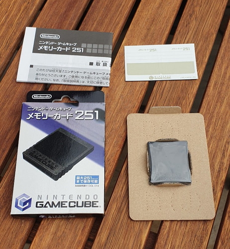Nintendo gamecube memory card - nintendo,