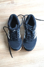 Adidas Hallen Sportschuhe Kinder, schwarz, Gr. 36, neuwertig