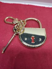 CH, Carolina Herrera, adlock