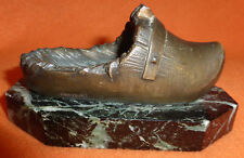 Art Deco Bronze Figur Schuh Klotschen Briefbeschwerer Maurice Frecourt *1890