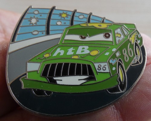Pin disney pixar - disney,