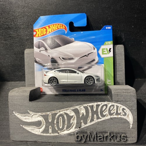 Hot wheels tesla - tesla, s
