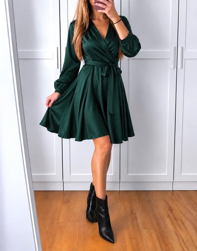 Elegantes tannengrünes