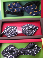 3 Herren Fliegen, hochwertig, sportlich für alle Anlässe in Geschenk-Box