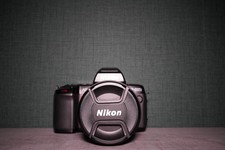 Nikon F801S 35mm Kamera mit MF-21 Datenrückwand und Tamron 28-75mm F2.8 A09