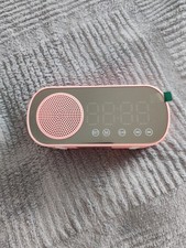 Digital Wecker Wiederaufladbarer Bluetooth Lautsprecher FM Radio MP3-Player