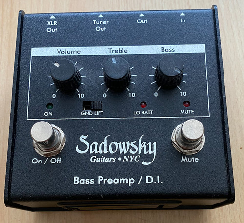Sadowsky bass preamp box - preamp/di,