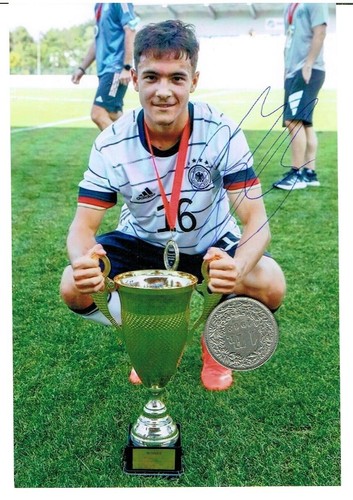 Mika baur 10x15 foto dfb - ,