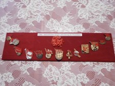 13 Abzeichen zum 1. Mai