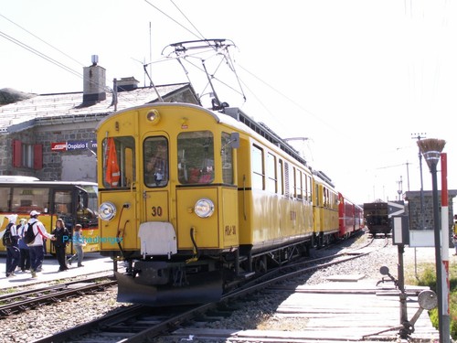 Lgb 25392 gelber triebwagen - gelber,