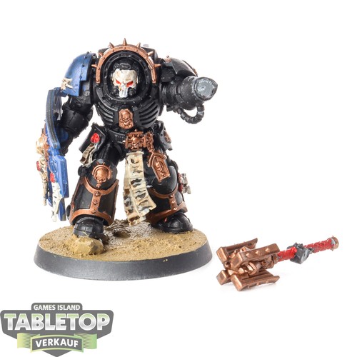Space marines chaplain - space,