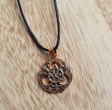 Anhänger Kelten TRIQUETTA Bronze + Lederband Keltischer Schild Bronzeschmuck