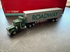 HERPA   US-TRUCK, Grün  Bastelmodell für Umbauten Roadway 80er Jahre  1:87